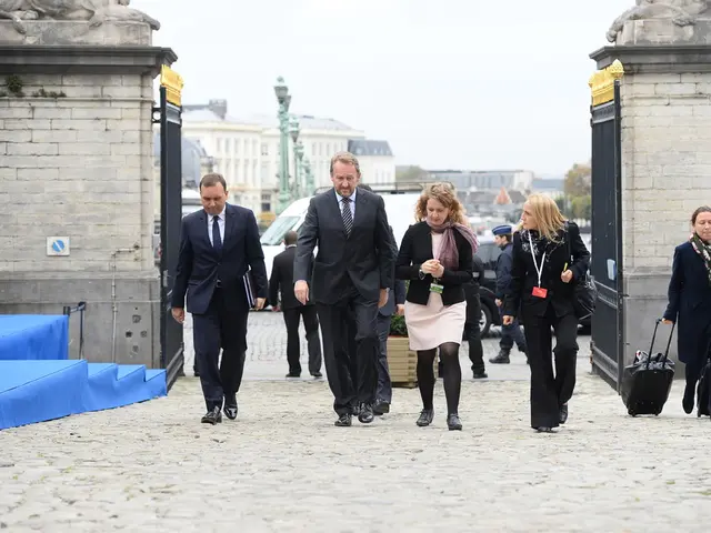 Enhancing Business Efficiency: 19 Strategies for Achieving Business Success