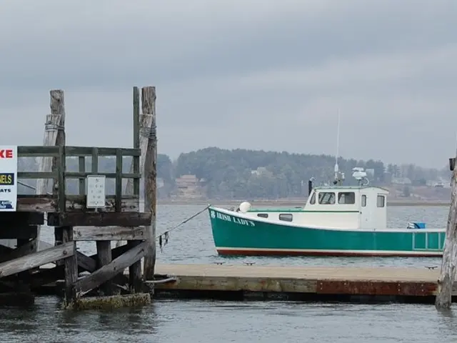 Guide for Installing Docker Engine and Docker Compose version 2 on Debian 12