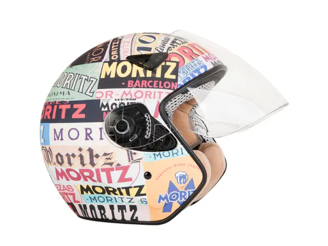 Inflatable head protection in bicycle safety proposed by an inventor