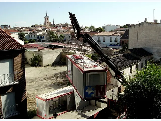 Kubernetes' Horizontal Pod Autoscaling: Defining and Operating Mechanism