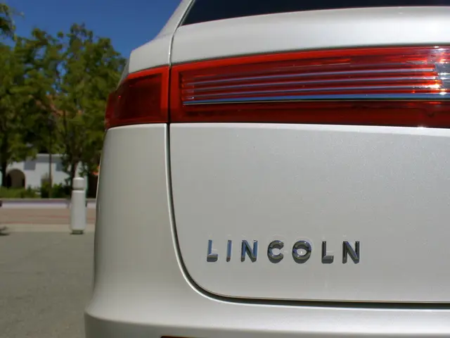 Wood-Steel Combination Building Design for Electric Vehicle Battery Storage Safety