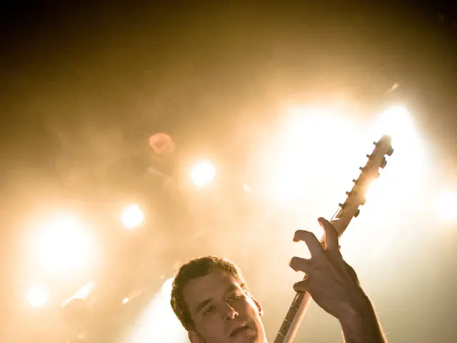 "Robert Keeley has innovated a pedal that delivers extraordinary distortion, yet its dual...