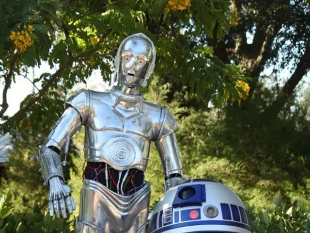 Robot launched by China performs hybrid pollination tasks autonomously worldwide